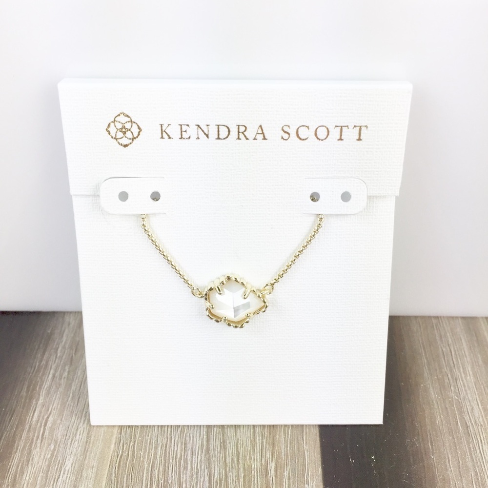 Kendra Scott Tess ivory pearl gold necklace
